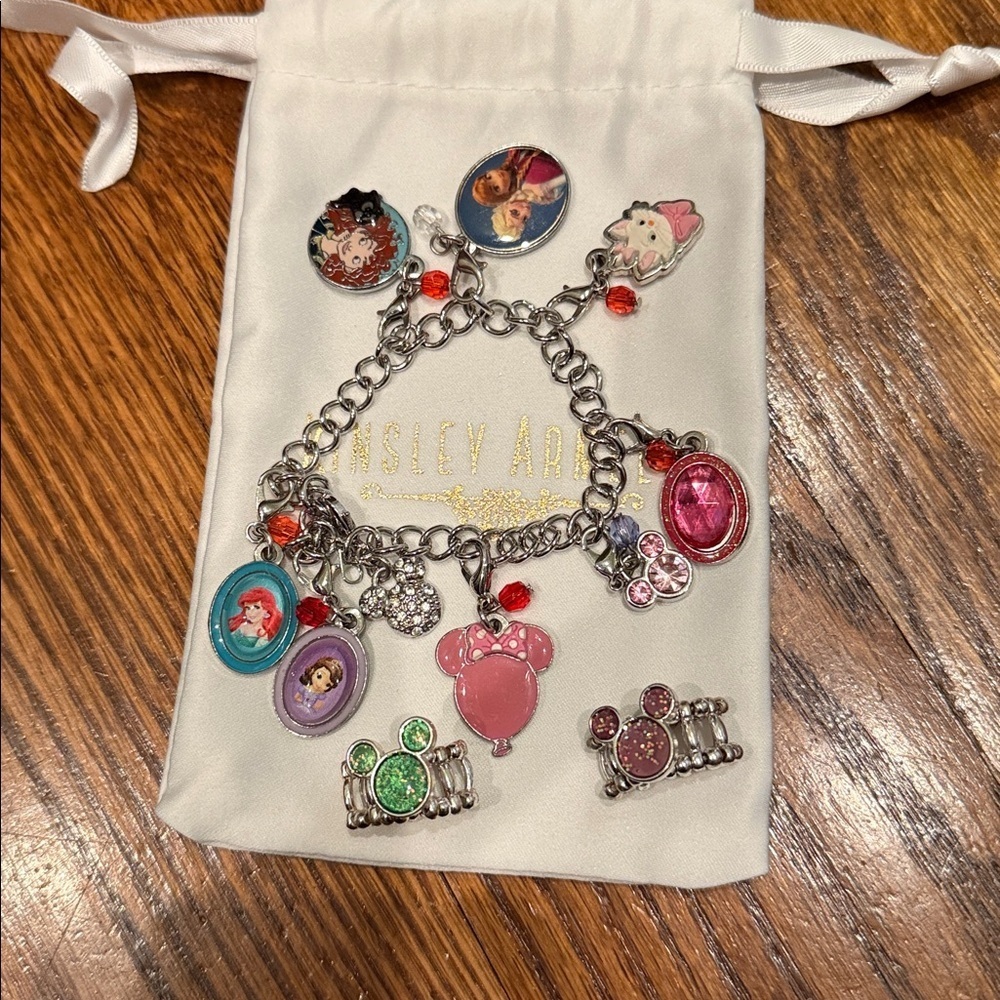 Disney charm bracelet 8” 9 removable charms + 2 Mickey rings NEW